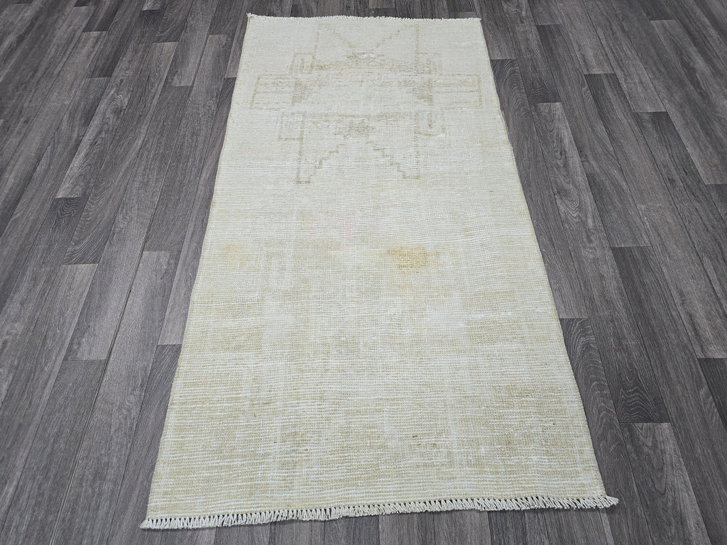 Hand Knotted Wool Turkish Rug: Small Vintage Oushak Carpet (3x5 ft)