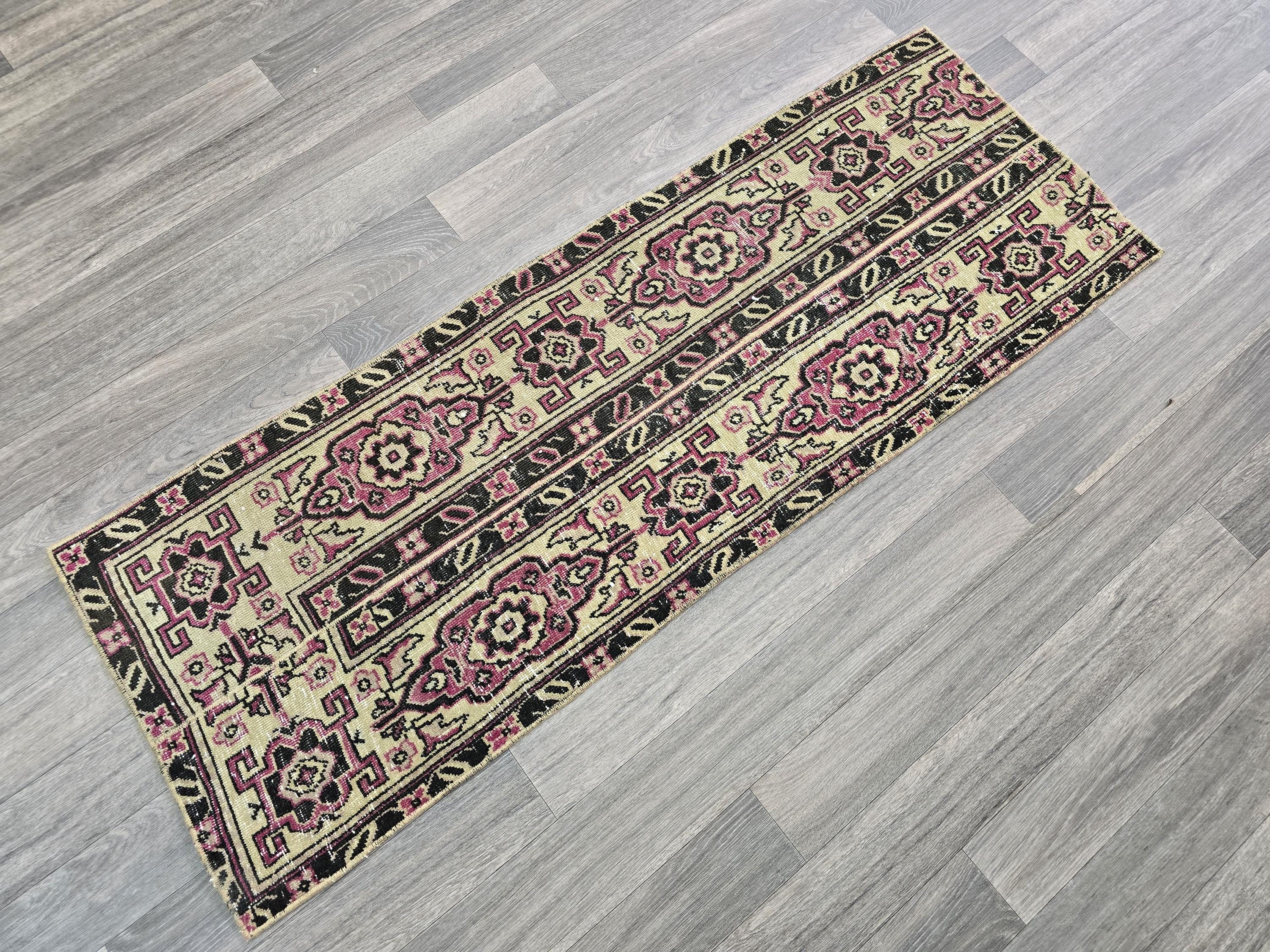 Vintage Patchwork Wool Runner Rug: Handcrafted Traditional Aisle Rug (2x5 ft)