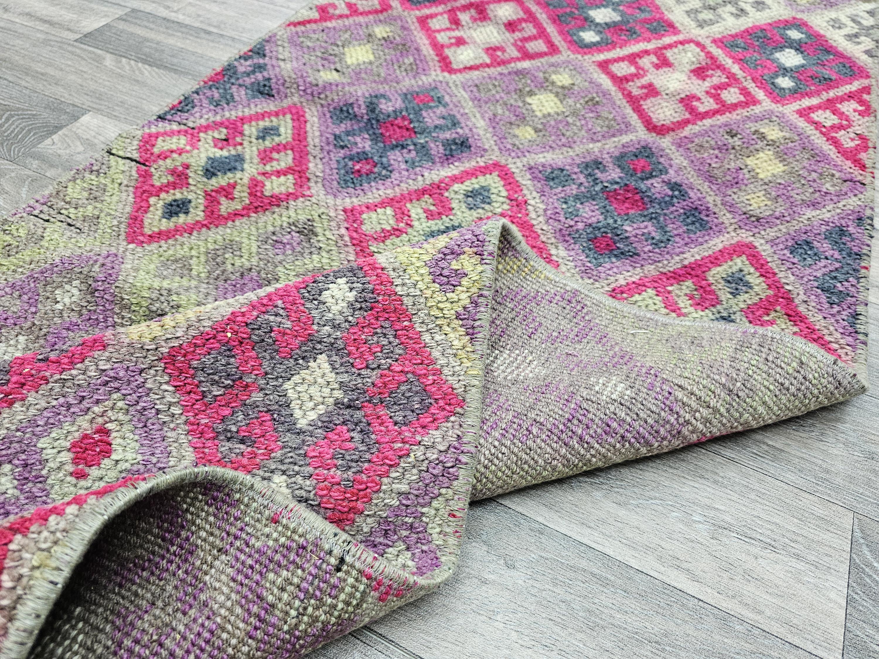 Hand Knotted Wool Herki Runner Rug: Vintage Turkish Hallway Decor