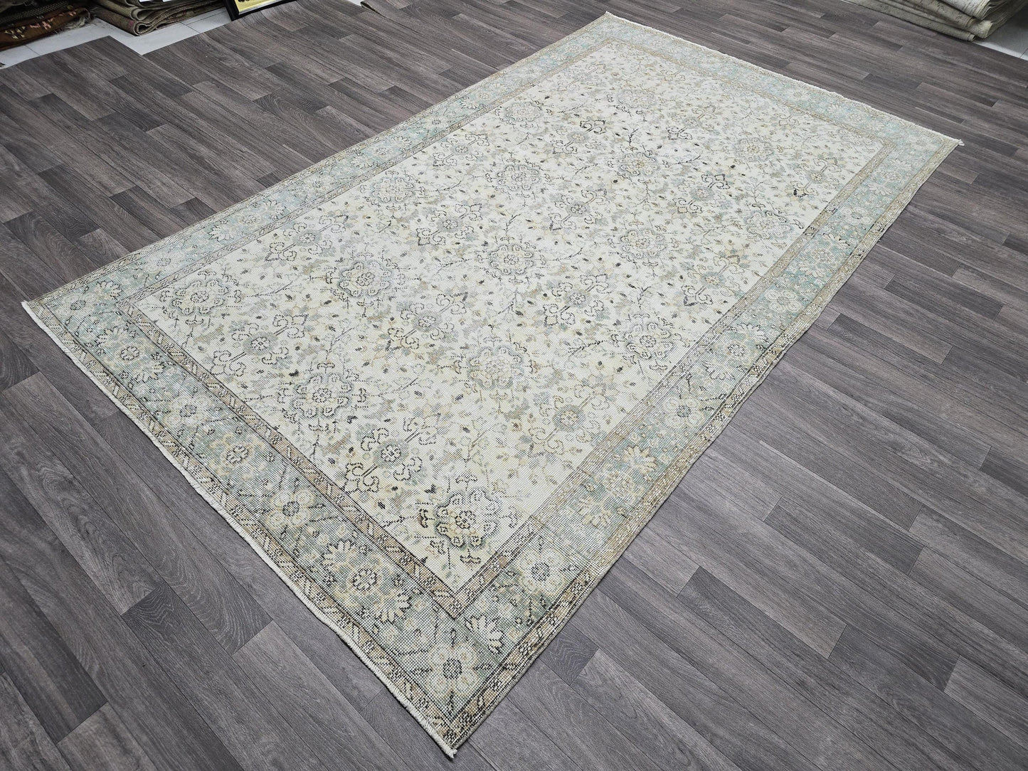 Neutral Turkish Rug - 5.60x9.5 feet - Hand Knotted Wool Area Rug Room Size - Oushak Rug Anatolian