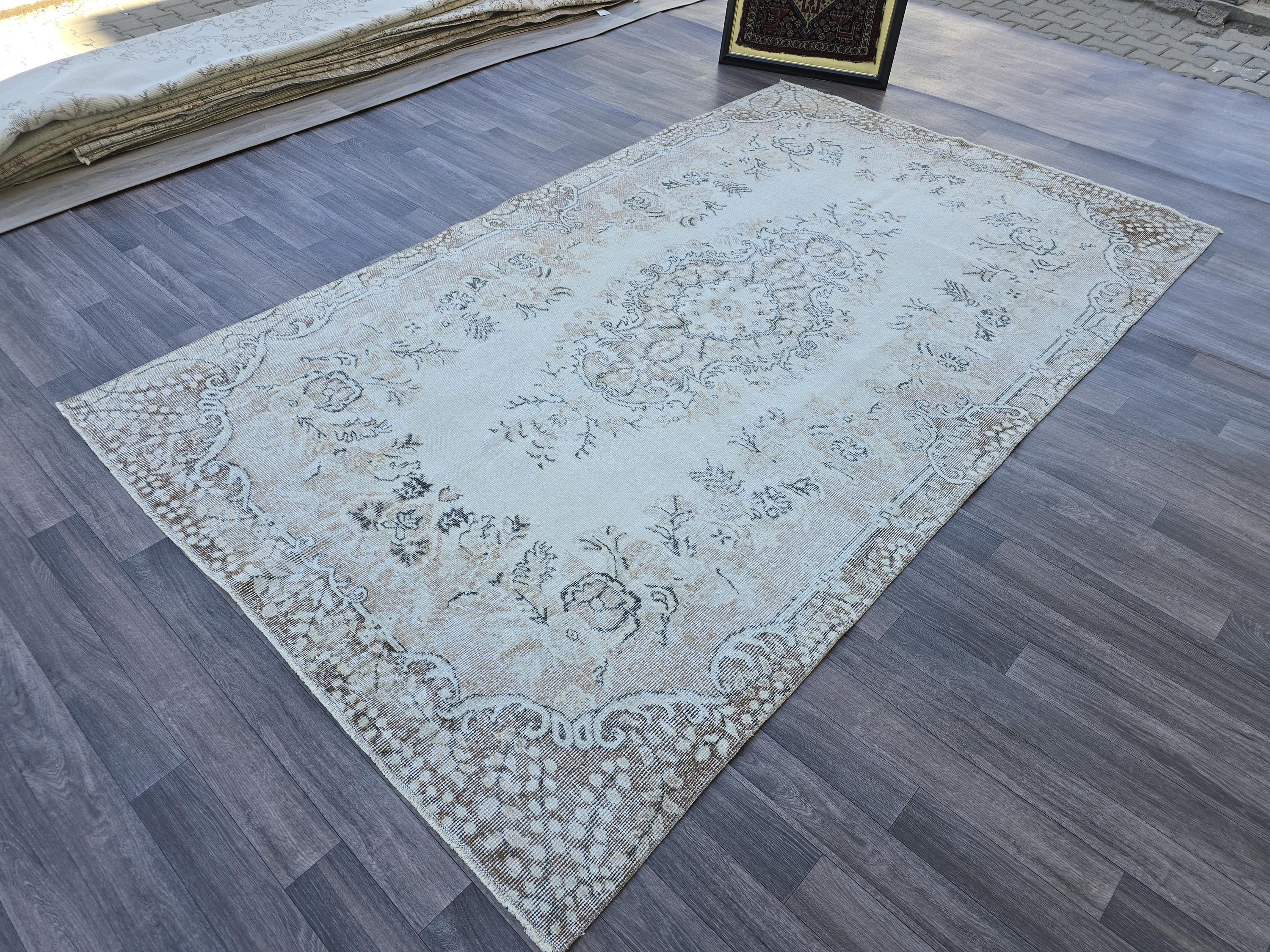 6x9 Vintage Turkish Rug Pink Cream Brown Neutral Colors Handmade //5.60x9.25 feet