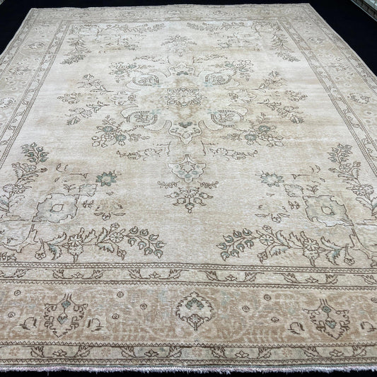 Oversize Neutral Turkish Rug 9.40x12.45 Feet | Handmade Wool Turkish Carpet | Large Vintage Area Rug | Soft Neutral Tones  Living Room Decor