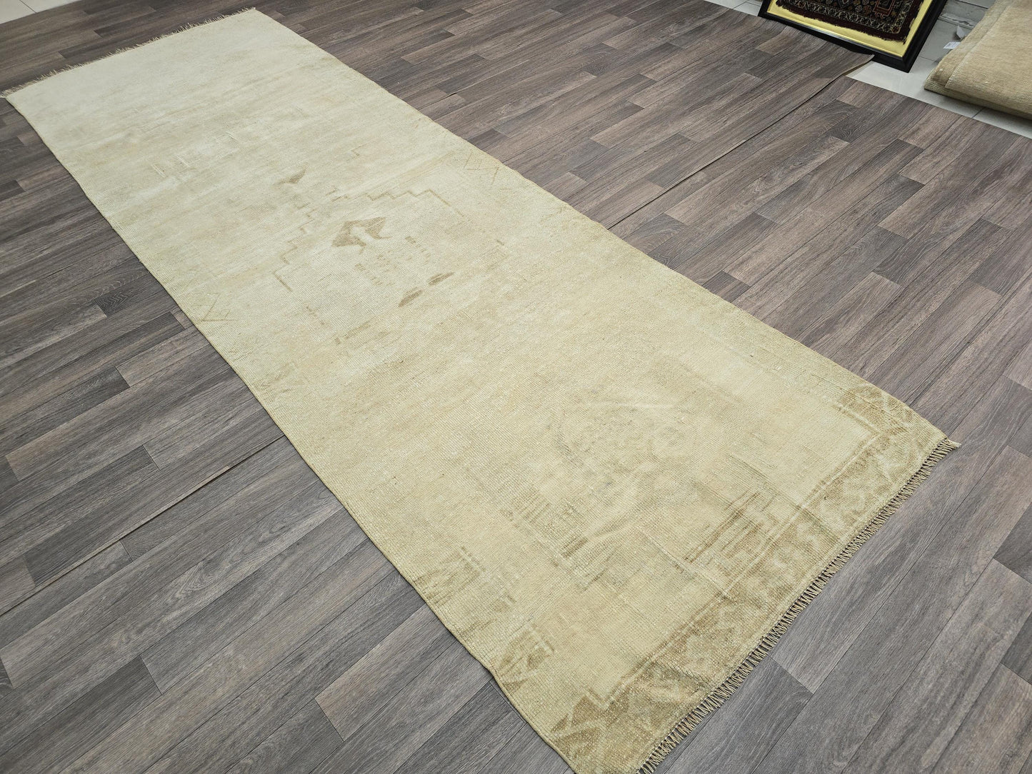 4x11 Wide Neutral Runner Rug, Natural Wool Turkish Rug Runner, Oushak Runner, Neutral Vintage Runner for Hallway/3.75x11 feet