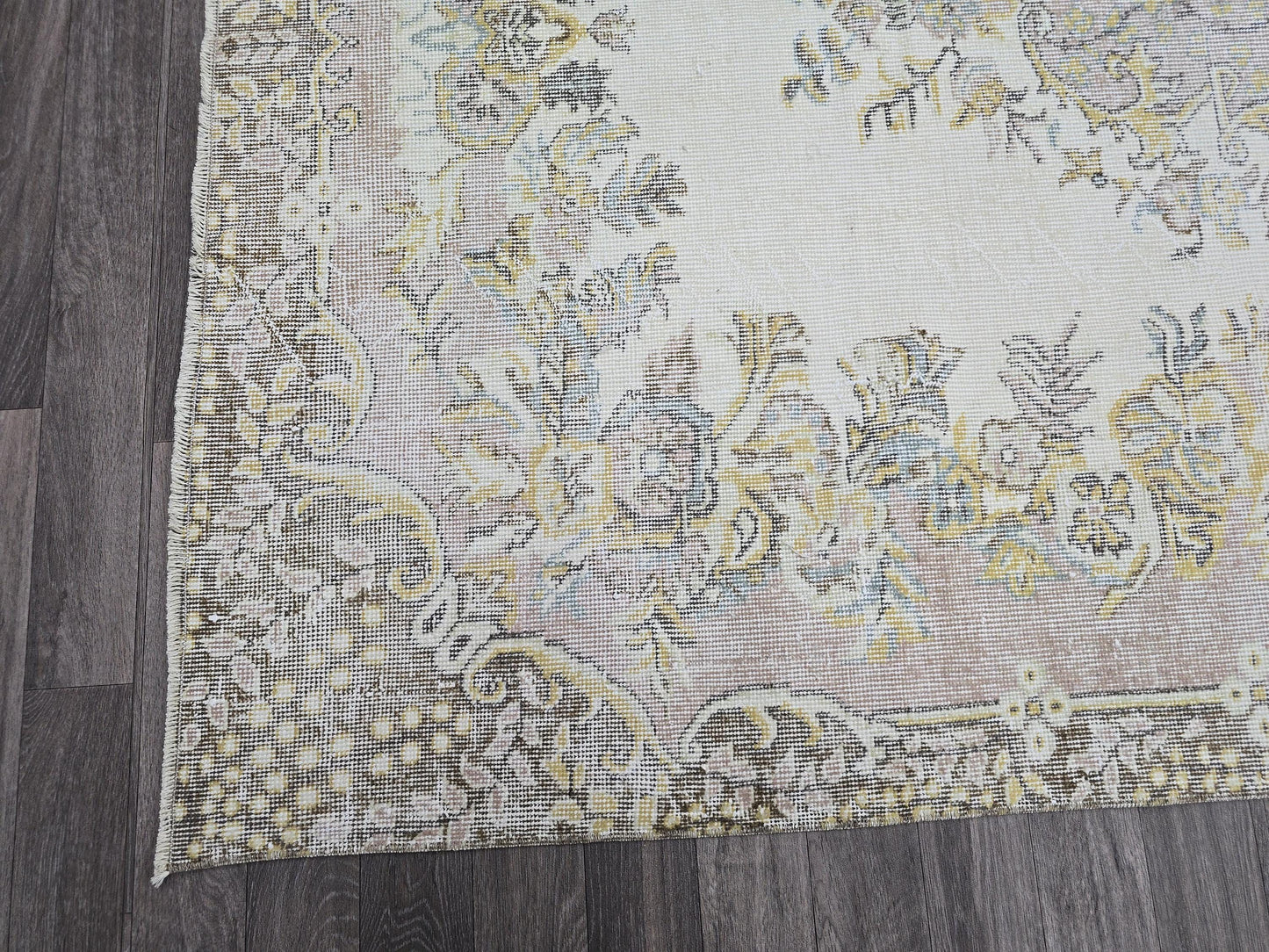 Hand Knotted Turkish Vintage Area Rug – 5.4x9 ft | Cream, Pink, Brown, Gold Accents