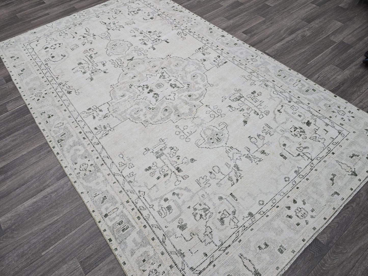 5.25x8.7 feet Neutral Vintage Area Rug Hand knotted Wool Turkish carpet