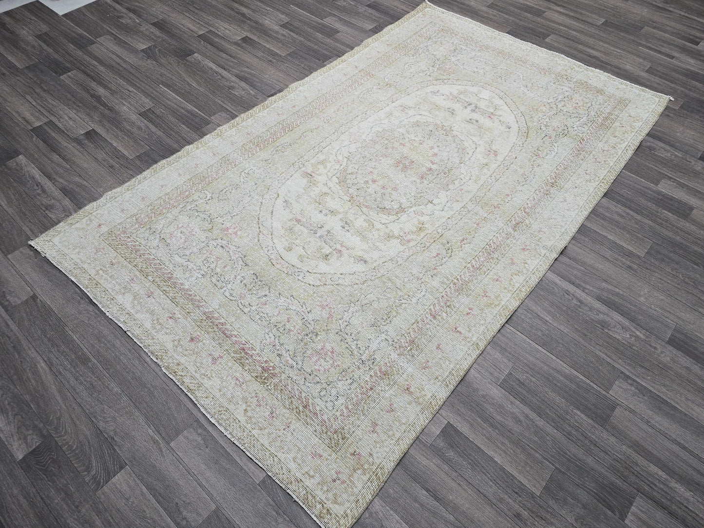 Neutral Oushak Accent Rug – 5x8.2 ft | Handmade in Cream, Beige, and Faded Pink