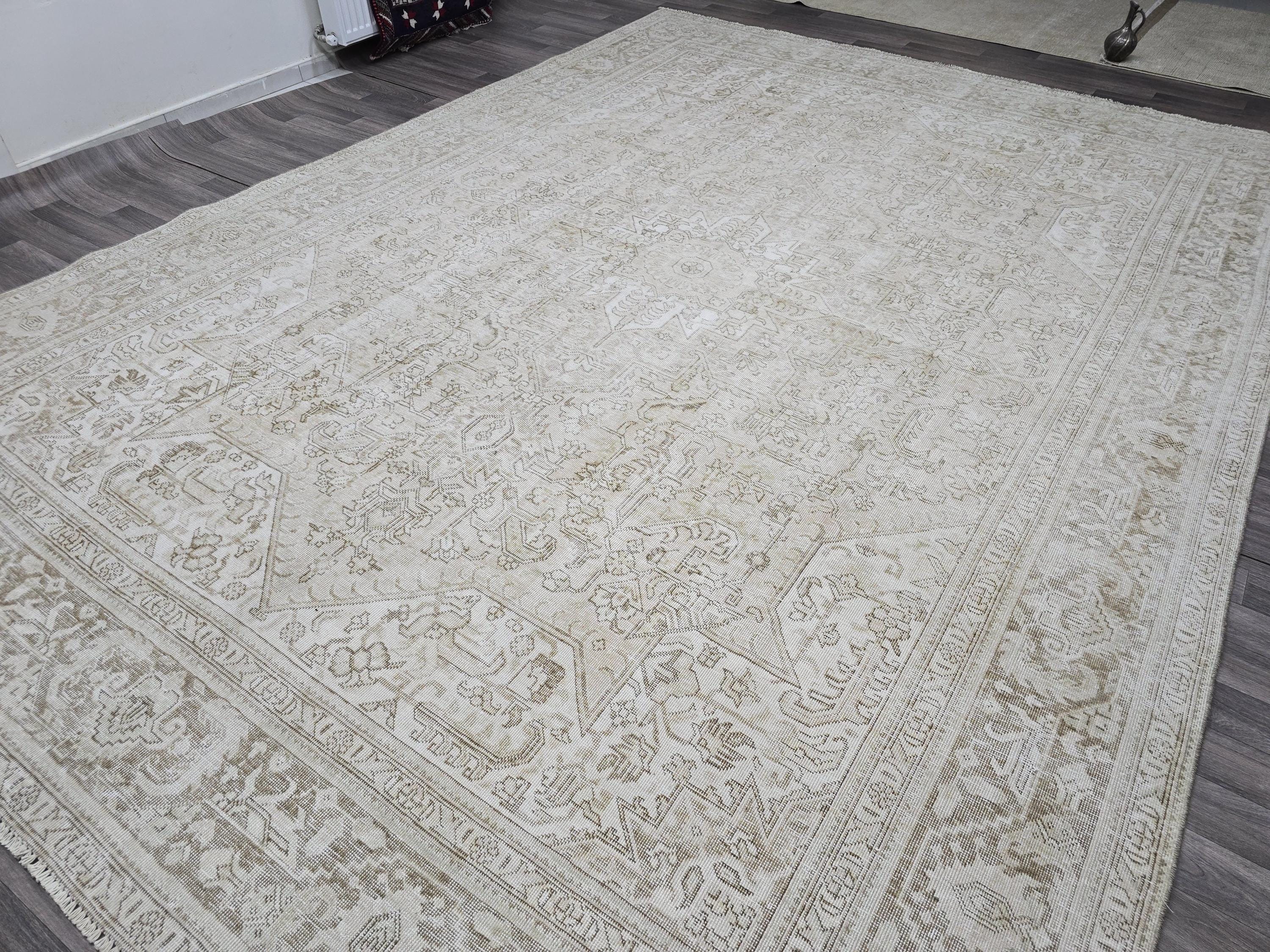 Oversized Neutral Oushak Rug: Vintage Turkish Wool Carpet (9.20x12.50 ft)