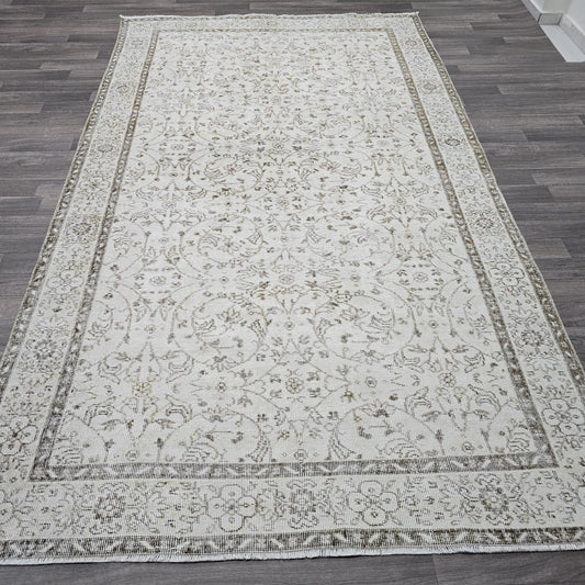 6x10 Distressed Floral Vine Pattern Rug, Neutral Cream and Beige Vintage Look, Symmetrical Design, Classic Area Rug for Modern Decor