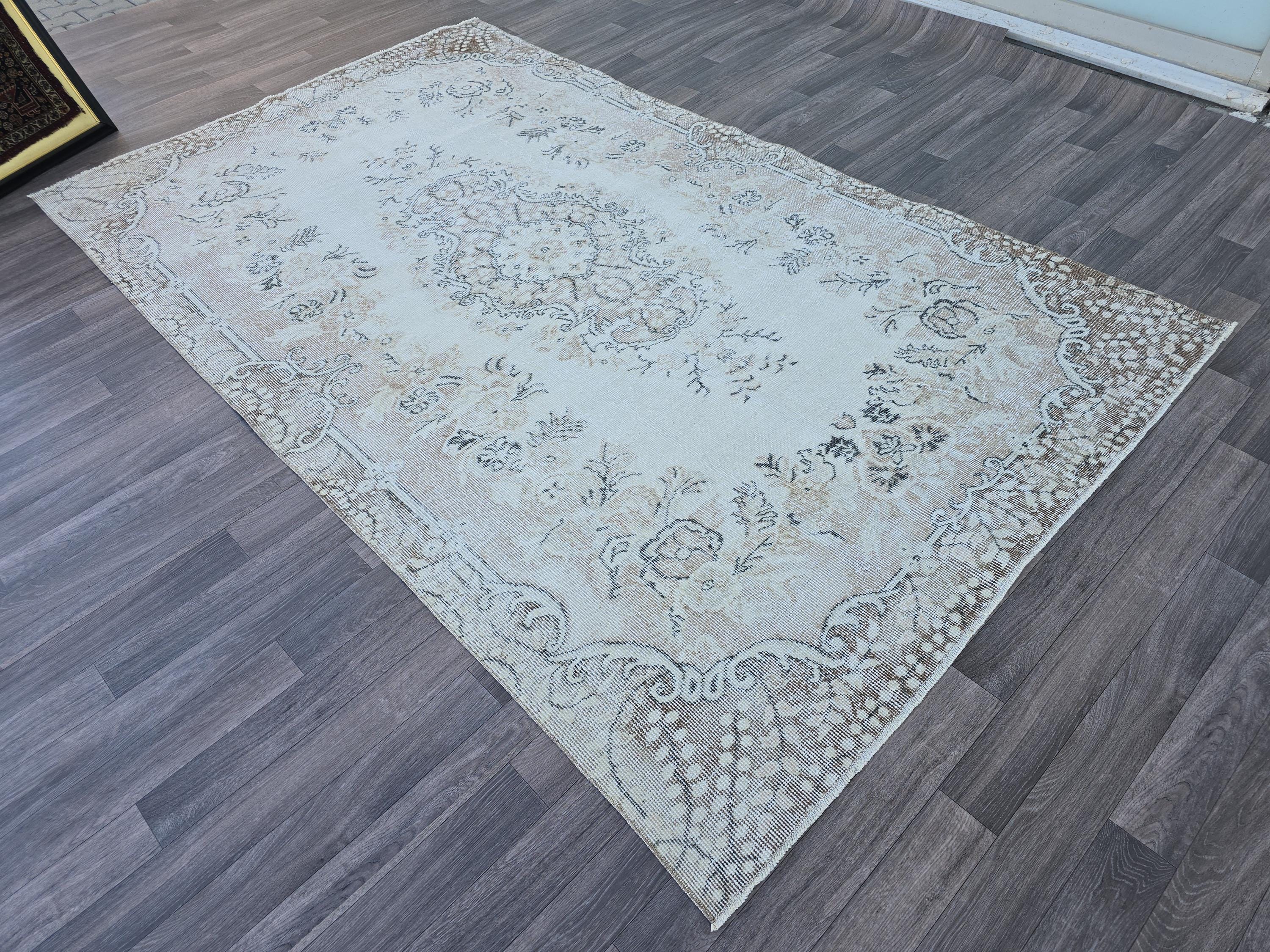 6x9 Vintage Turkish Rug Pink Cream Brown Neutral Colors Handmade //5.60x9.25 feet