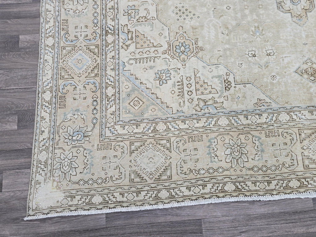 Vintage 9x12 Hand-Knotted Wool Rug: Distressed Neutral Turkish Oushak