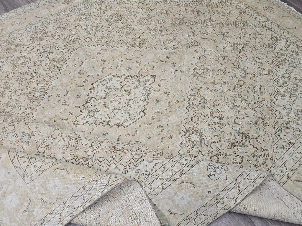 Oversized Muted Oushak Rug 9x12: Vintage Turkish Wool Carpet