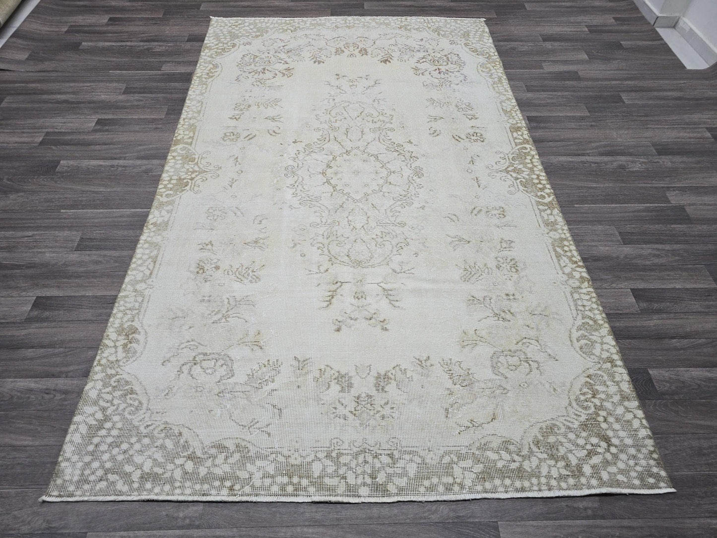 5.25x8.7 feet Neutral Vintage Area Rug Hand knotted Wool Turkish carpet