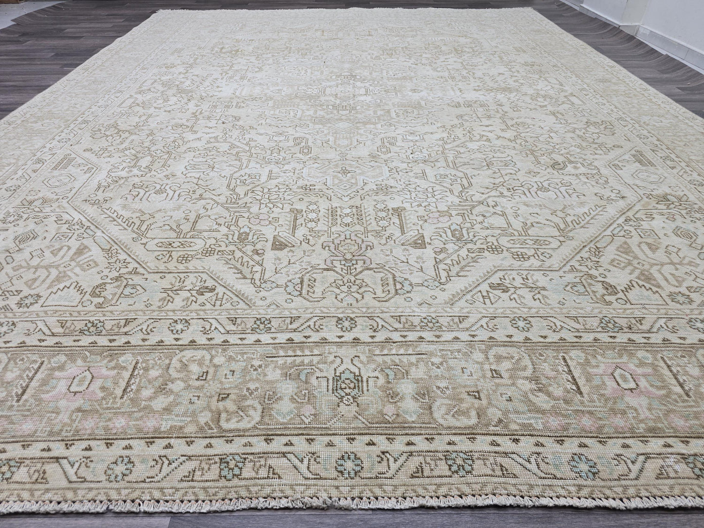 Classic Vintage Neutral Turkish Area Rug //9.45x12.25 feet