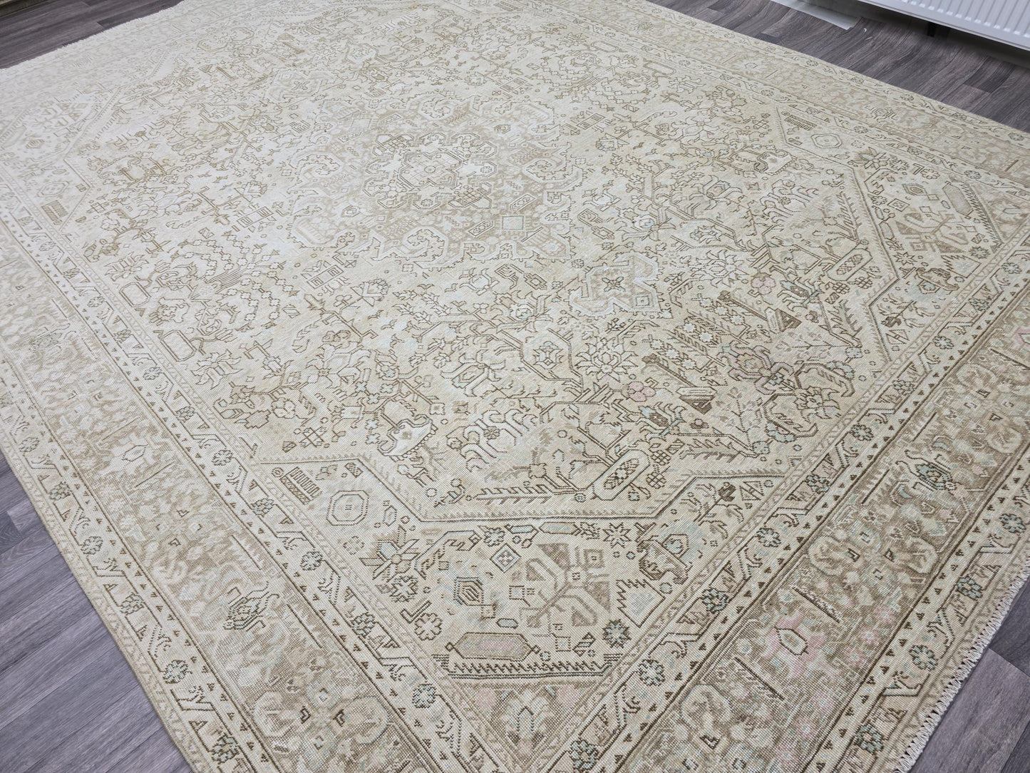 Classic Vintage Neutral Turkish Area Rug //9.45x12.25 feet