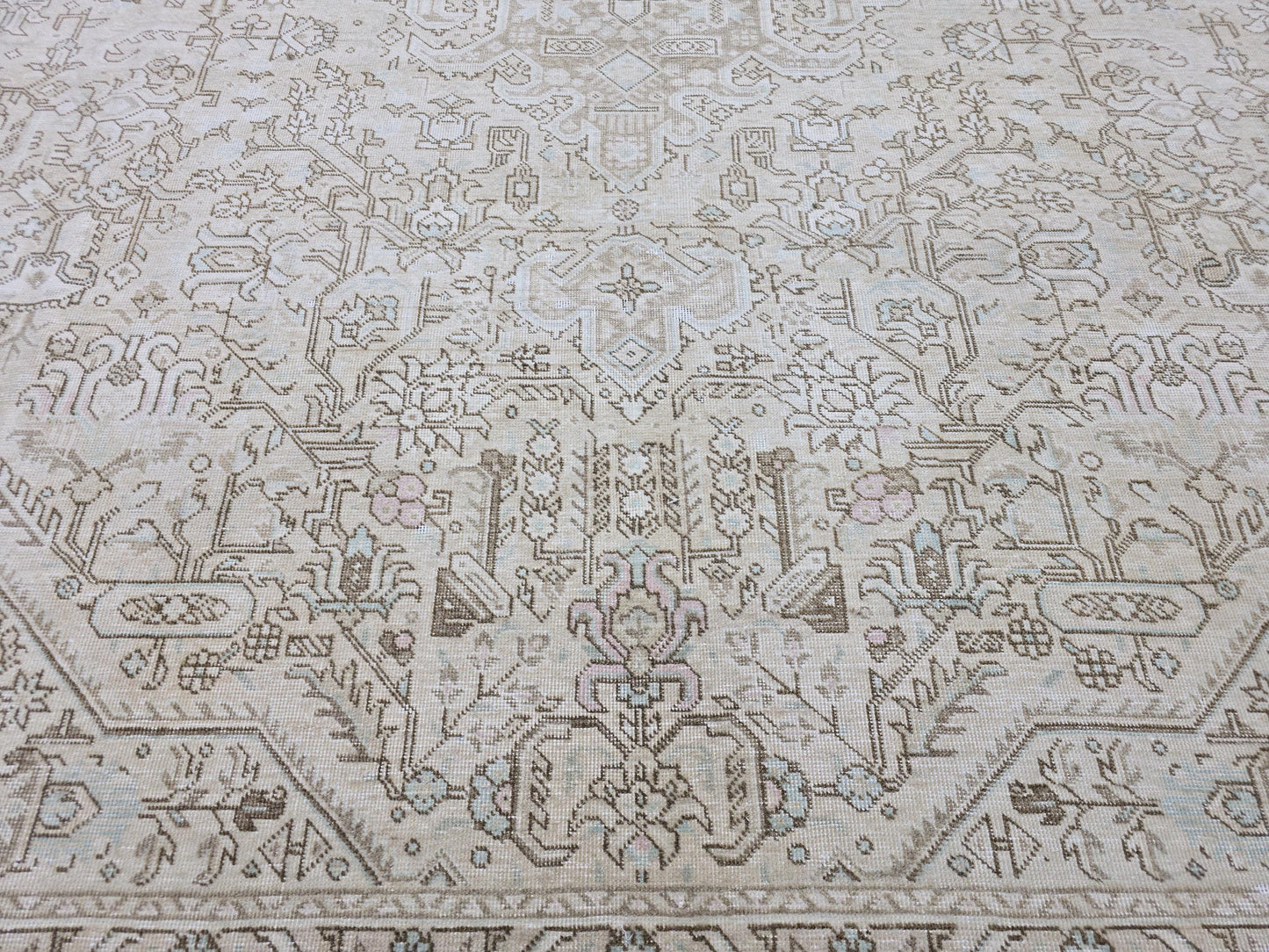 Classic Vintage Neutral Turkish Area Rug //9.45x12.25 feet