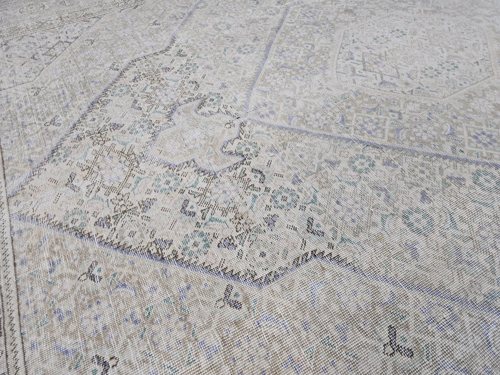 Hand Knotted Wool Oushak Rug: 9x13 Vintage Turkish Area Rug