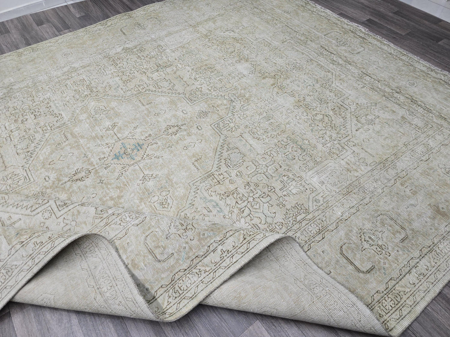 9x12 Vintage Oushak Rug: Neutral Turkish Wool Carpet
