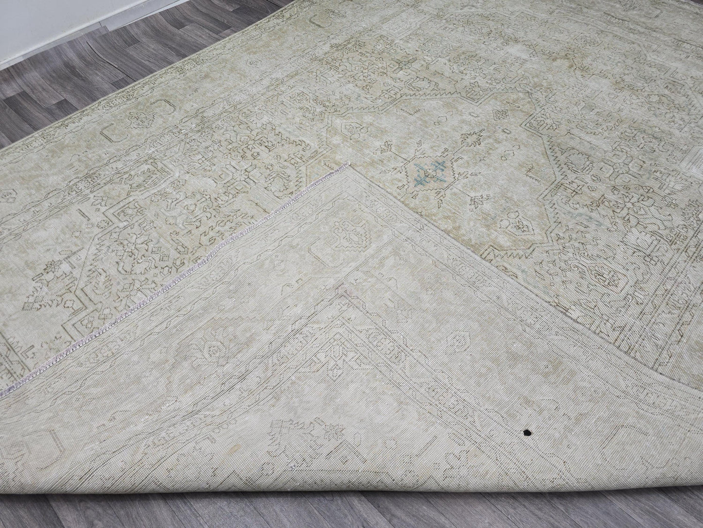 9x12 Vintage Oushak Rug: Neutral Turkish Wool Carpet