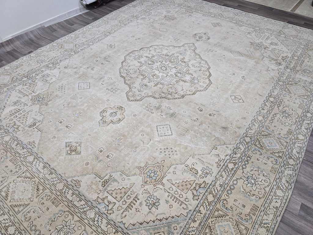 Vintage 9x12 Hand-Knotted Wool Rug: Distressed Neutral Turkish Oushak