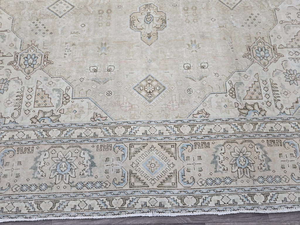 Vintage 9x12 Hand-Knotted Wool Rug: Distressed Neutral Turkish Oushak