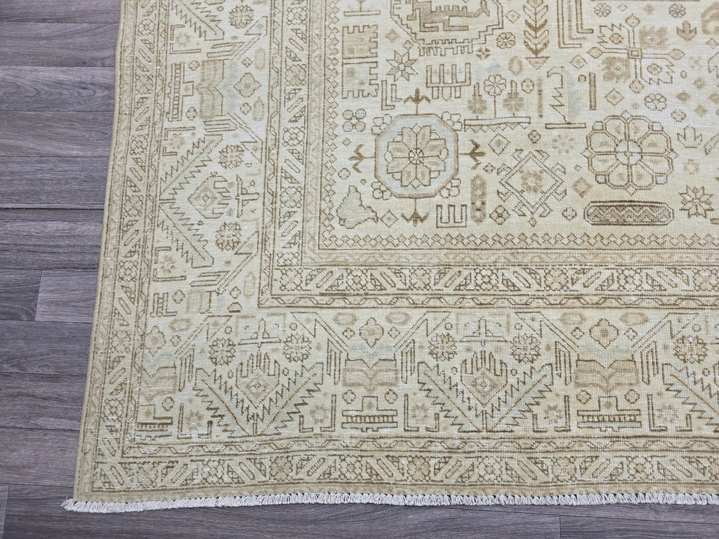 10x12 Vintage Handwoven Wool Rug: Neutral Beige Persian Heriz Style, 9'6" x 12'1"