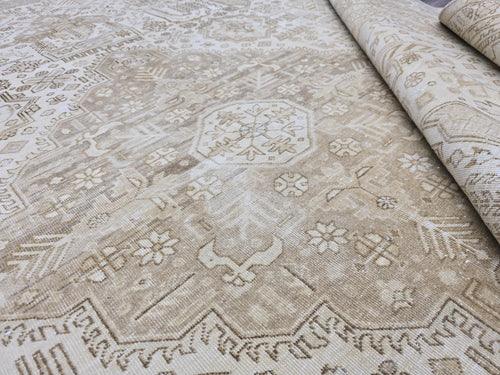 10x12 Vintage Handwoven Wool Rug: Neutral Beige Persian Heriz Style, 9'6" x 12'1"