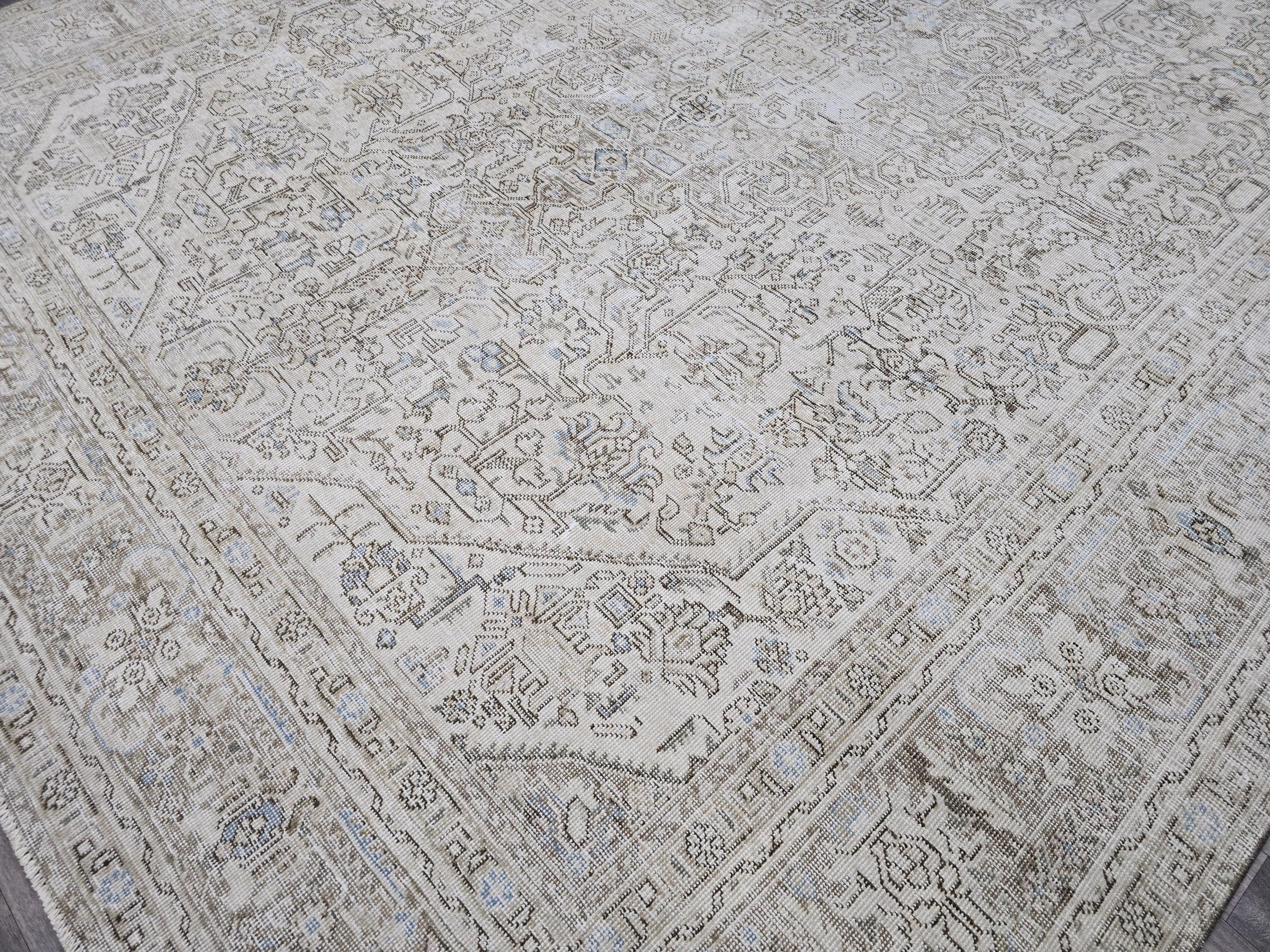 Oversized Neutral Oushak Rug: Vintage Turkish Wool Carpet (9.35x12.30 ft)