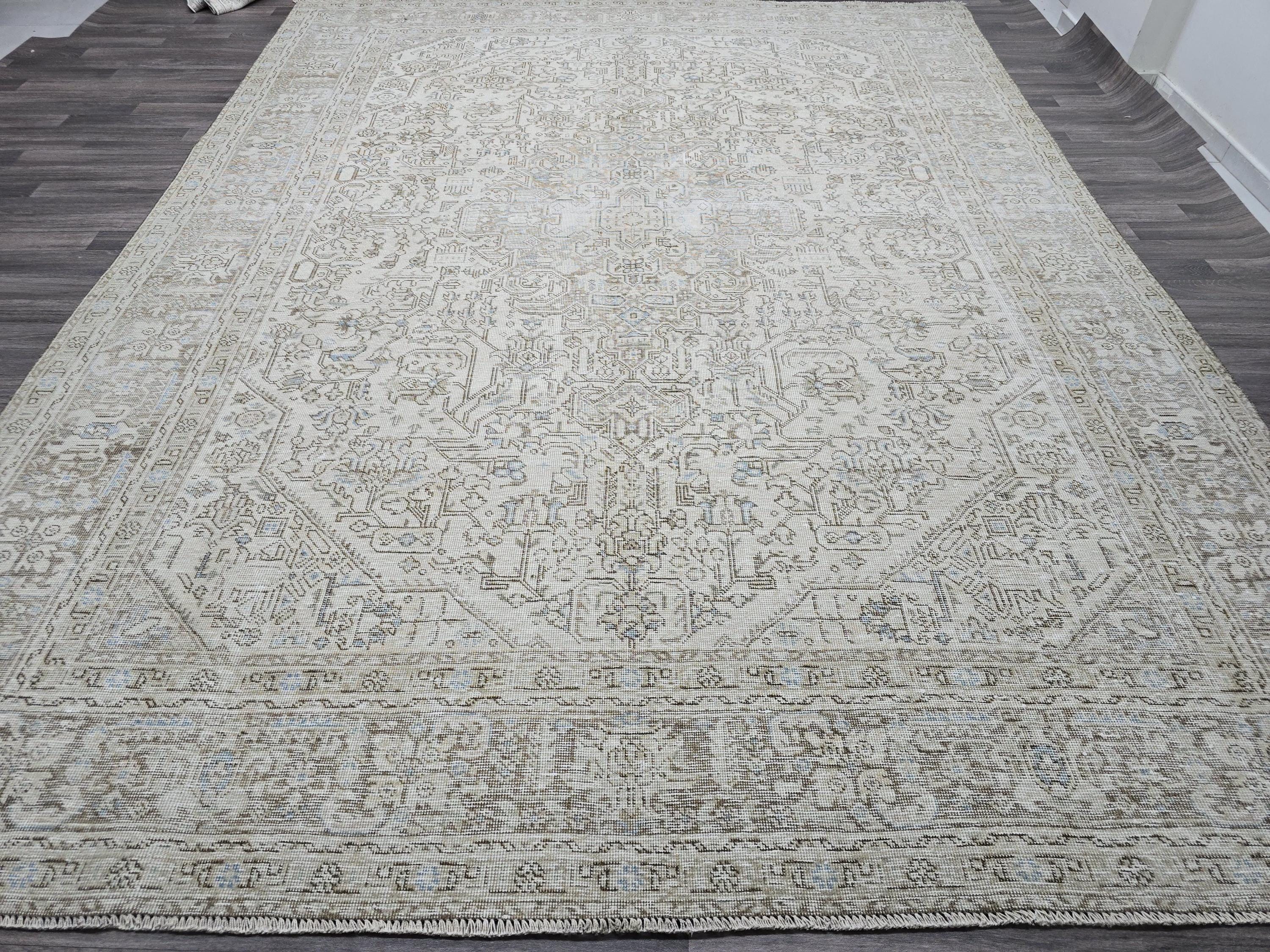 Oversized Neutral Oushak Rug: Vintage Turkish Wool Carpet (9.35x12.30 ft)
