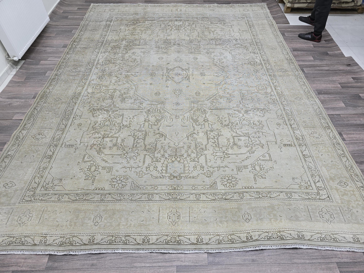 Extra Large Wool Antique Rug - Large Oriental Rug - 9.5x12.60 feet Vintage Turkish Rug - Oriental Carpet Distressed