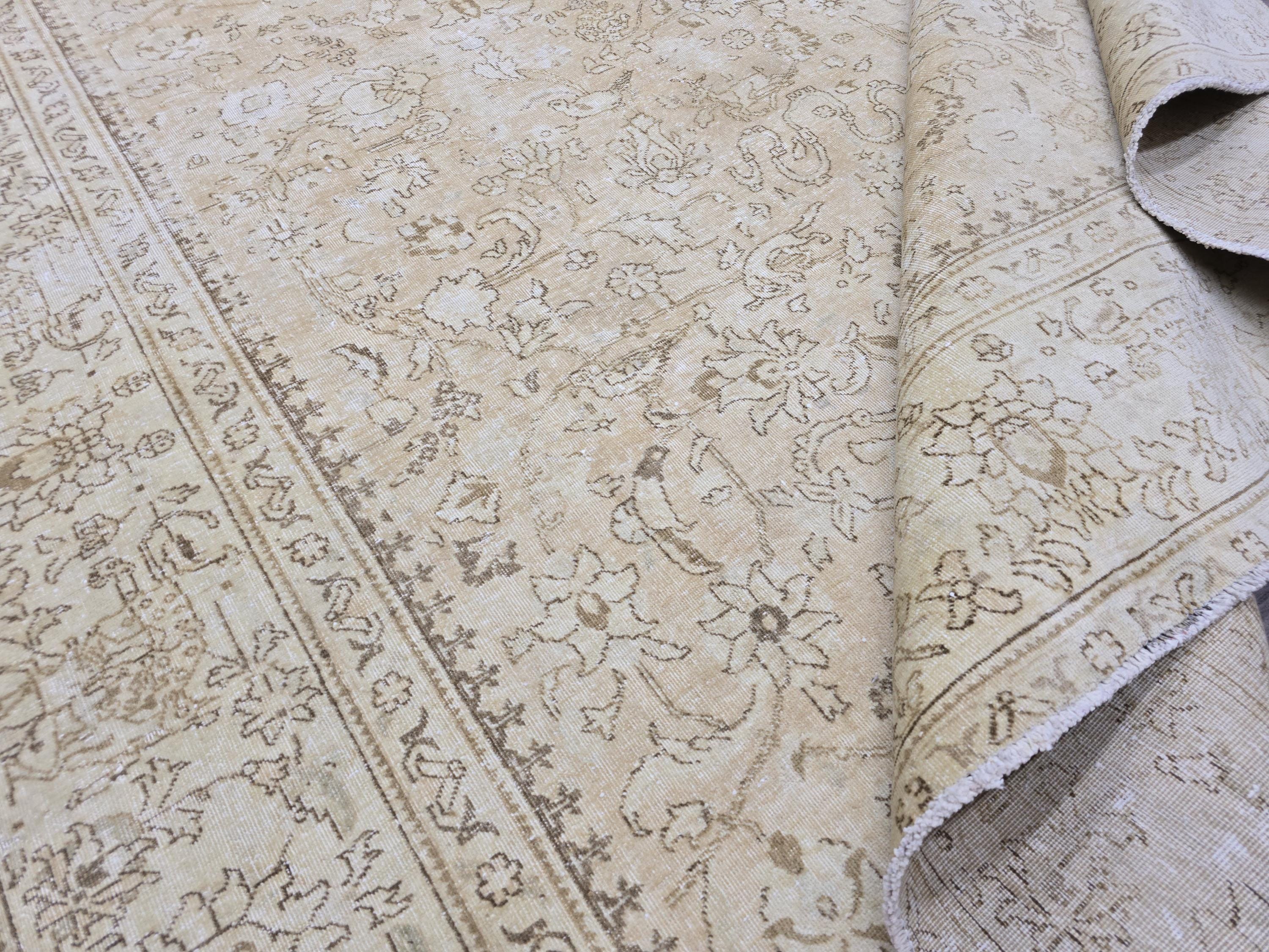 Oversize Oushak Rug: 9.70x12.25 ft, Hand-Knotted Wool, Neutral Farmhouse Decor