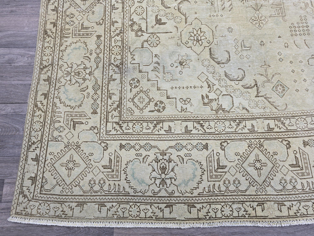Vintage Oushak Rug: Large Neutral Beige Turkish Area Rug (9'7" x 12'5")