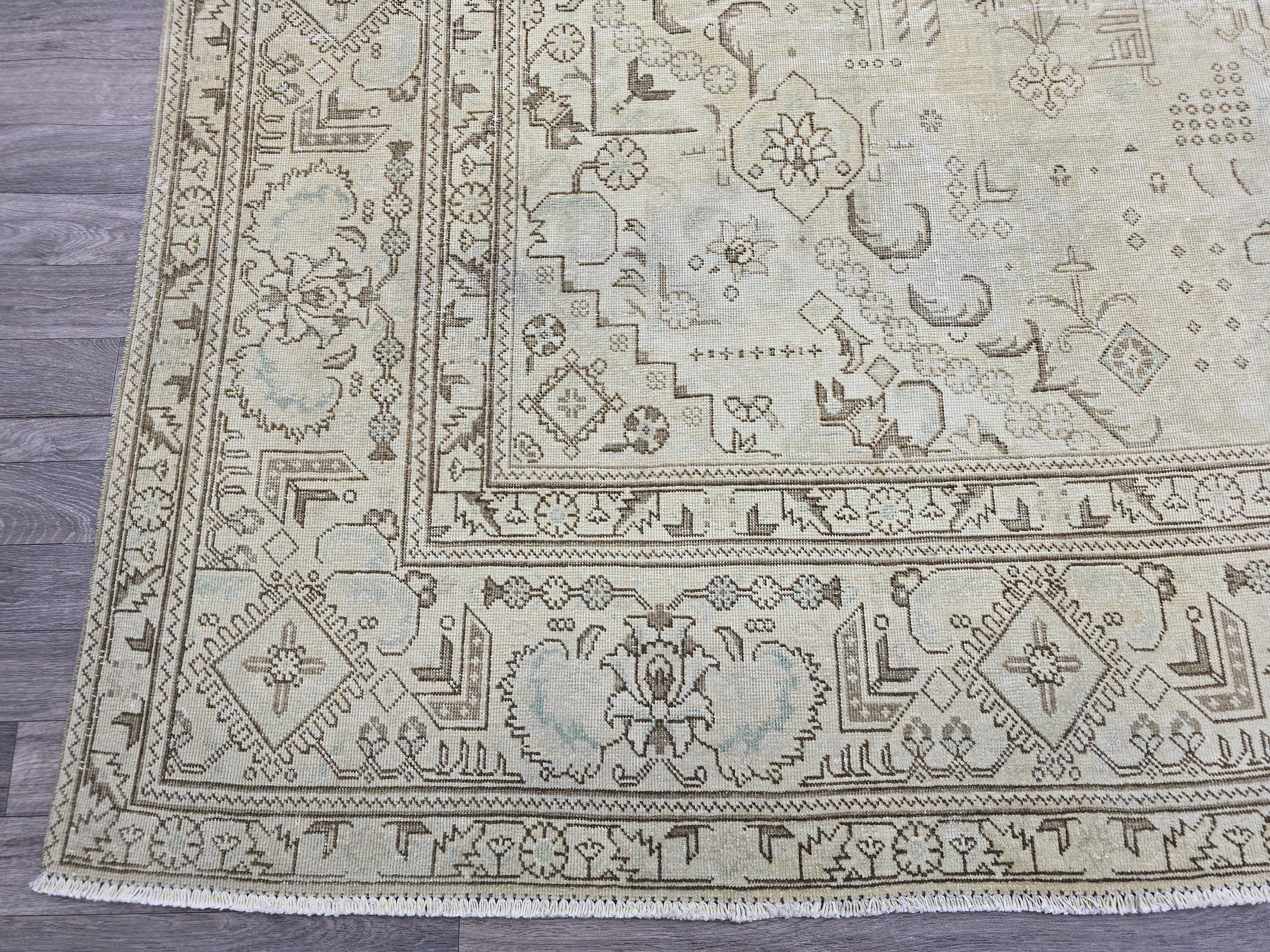 Vintage Oushak Rug: Large Neutral Beige Turkish Area Rug (9'7" x 12'5")