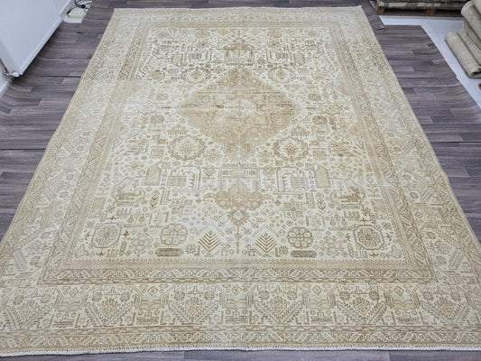 Vintage Handwoven Wool Rug | Neutral Beige Persian Style Carpet | Large Area Rug 9'6" x 12'1" | Geometric Tribal Pattern Heriz Rug Cream