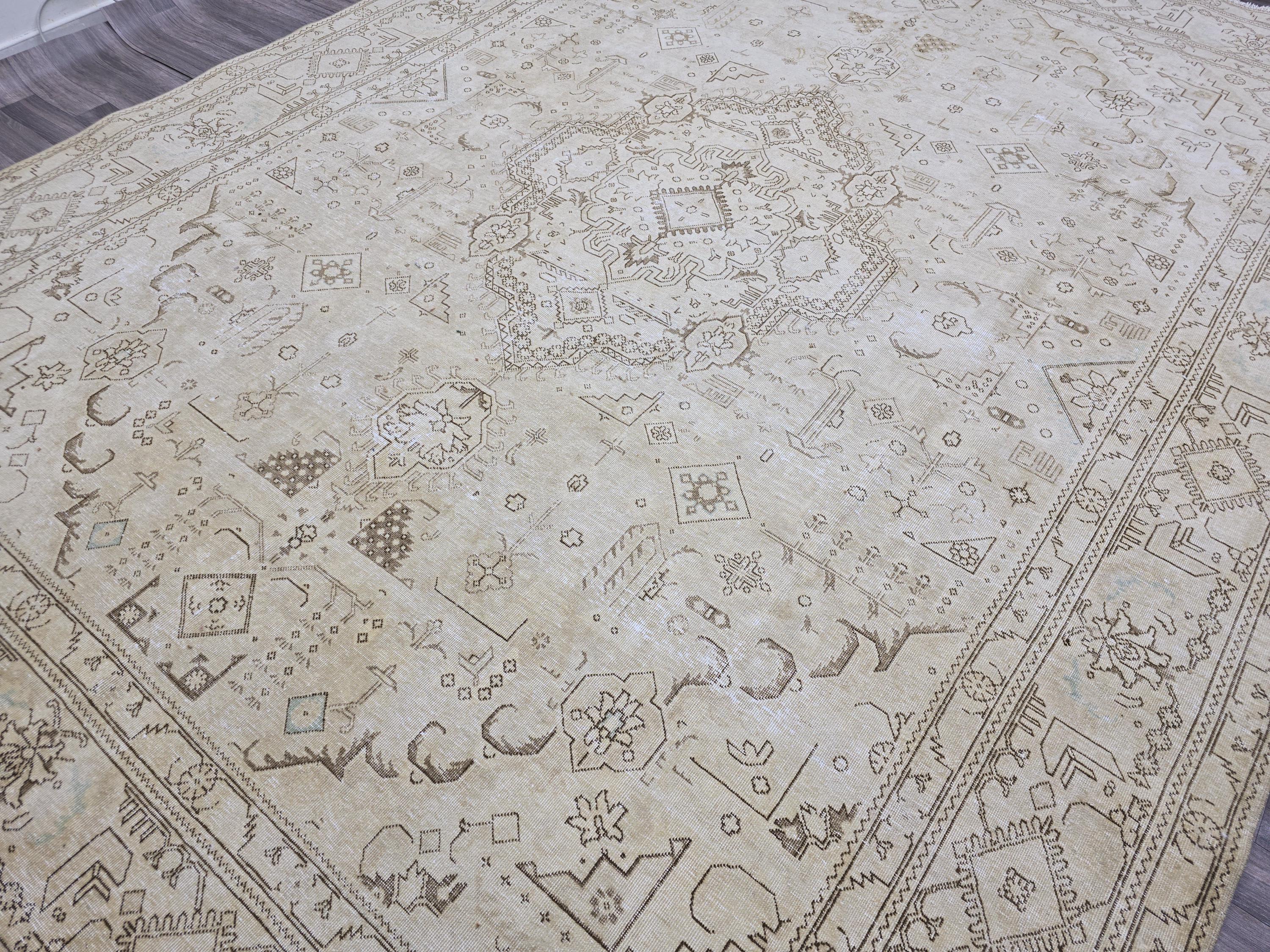 Oversized Turkish Oushak Rug: 9.65 x 12.6 Beige Medallion Wool Carpet