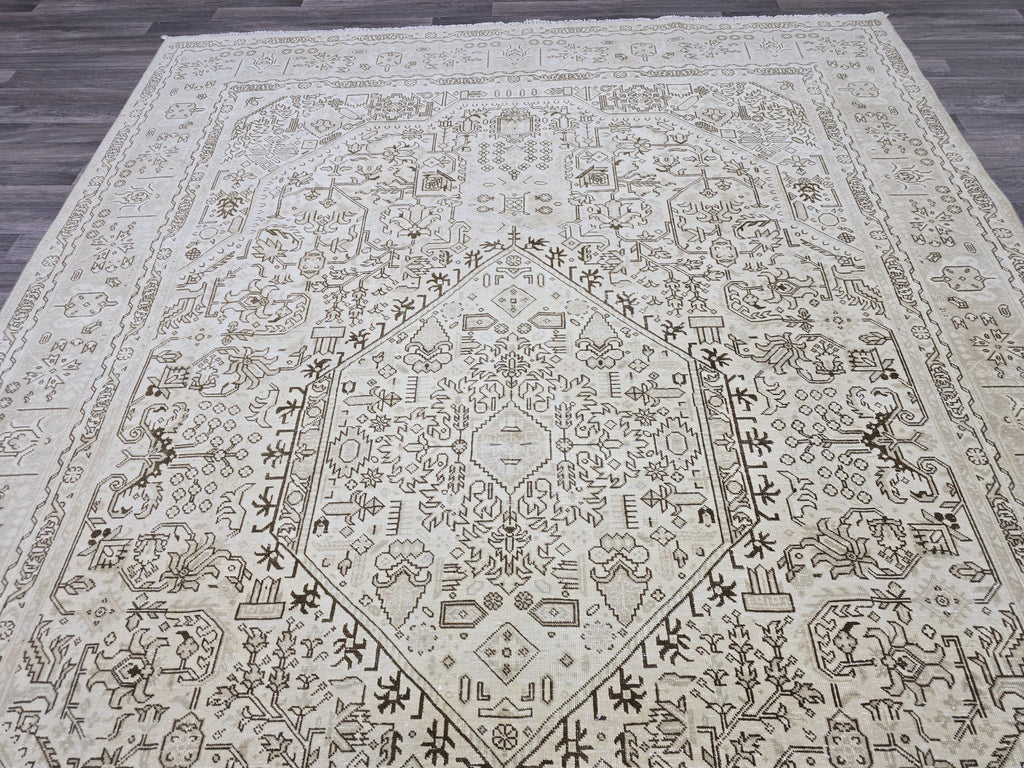 8x11 ft Neutral Oushak Rug: Hand-Knotted Wool Vintage Carpet