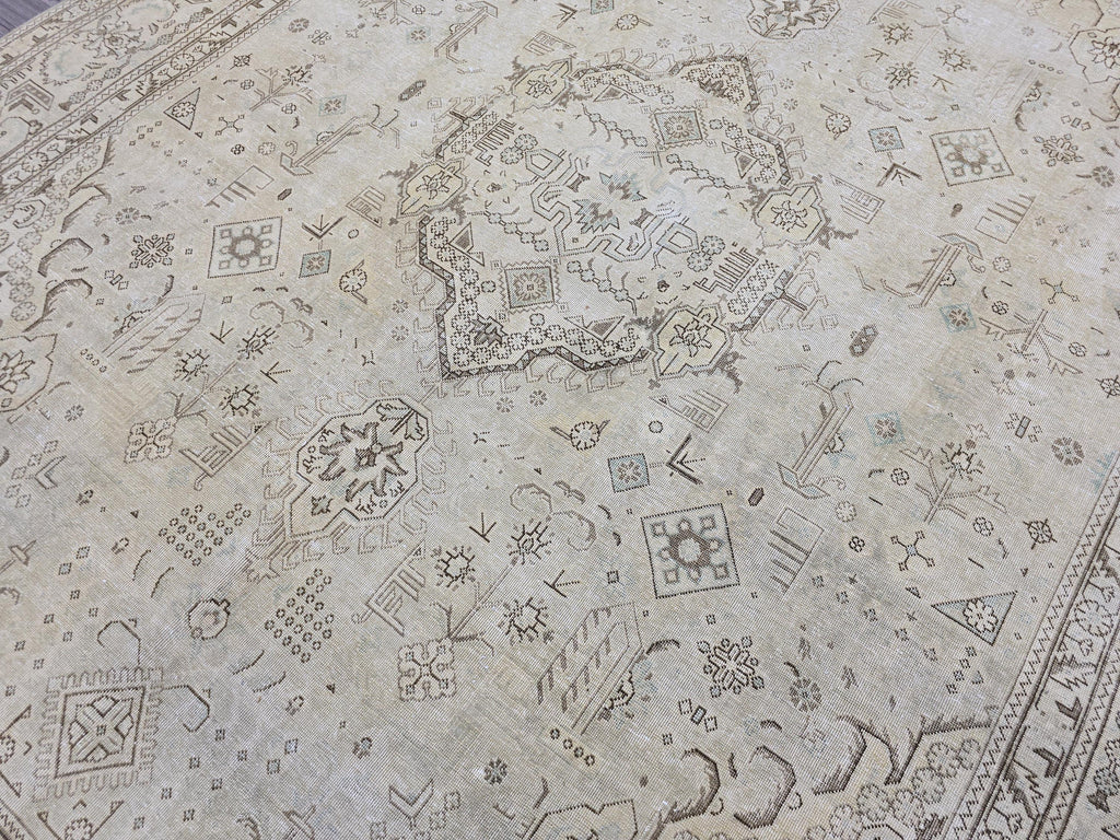 Vintage Oushak Rug: Large Neutral Beige Turkish Area Rug (9'7" x 12'5")