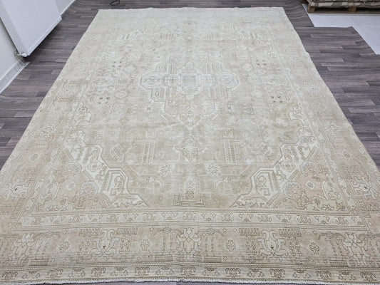 9x12 Neutral Area Rug/ Oversized Vintage Carpet/ Extra Large Natural Wool Rug For Livingroom/ Muted Turkish Oushak Rug/9.10x12.50 feet