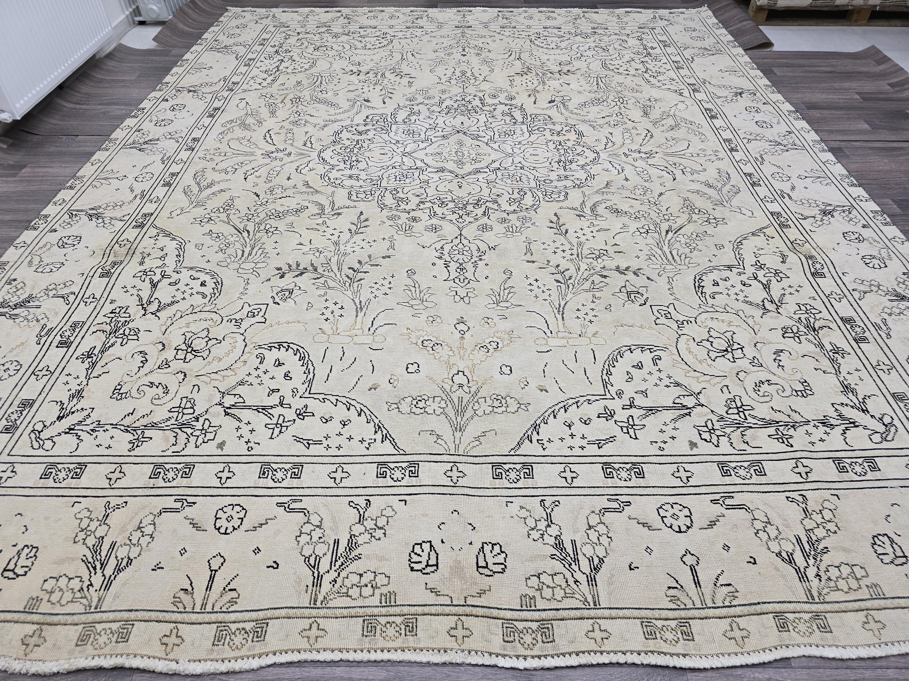 Oversize Cream Turkish Rug 10x12: Muted Vintage Wool Carpet