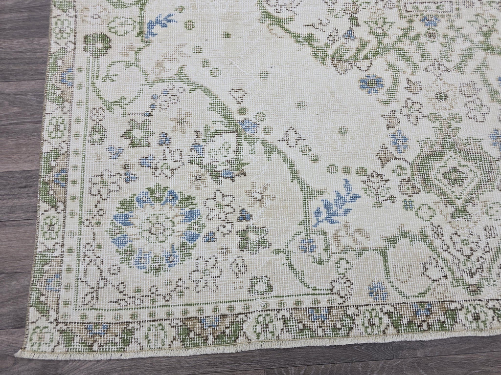 6x9 Vintage Turkish Oushak Rug: Handwoven Wool Cream Floral Carpet