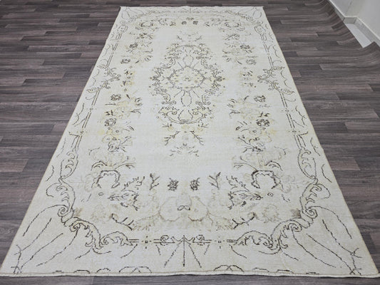 6x9 Vintage Turkish Oushak Rug: Hand-Knotted Wool Area Rug