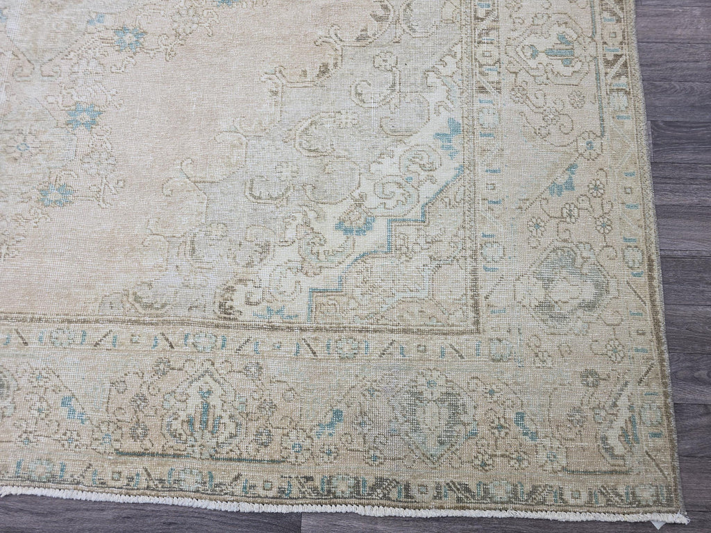 9x12 Faded Oushak Rug: Neutral Distressed Turkish Wool Carpet
