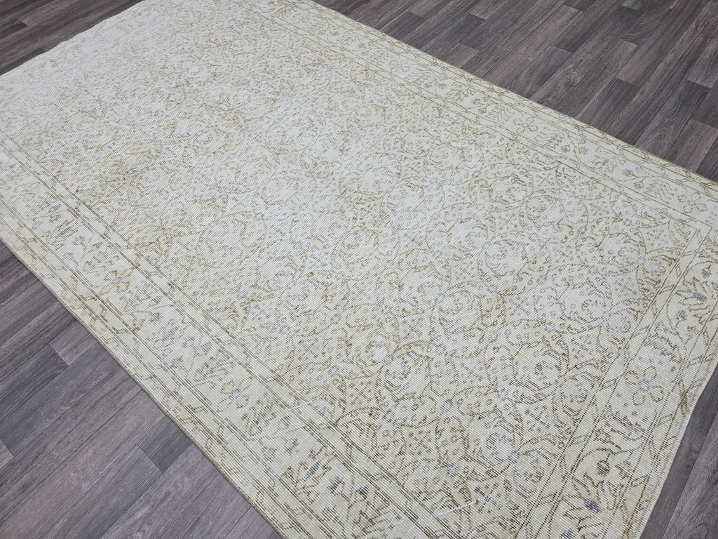 Vintage Turkish Oushak Rug 5x8: Handmade Wool Beige Carpet