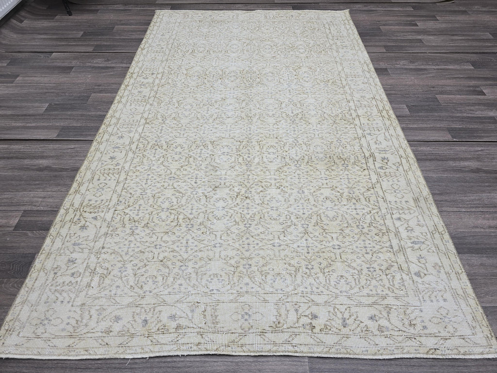 Vintage Turkish Oushak Rug 5x8: Handmade Wool Beige Carpet