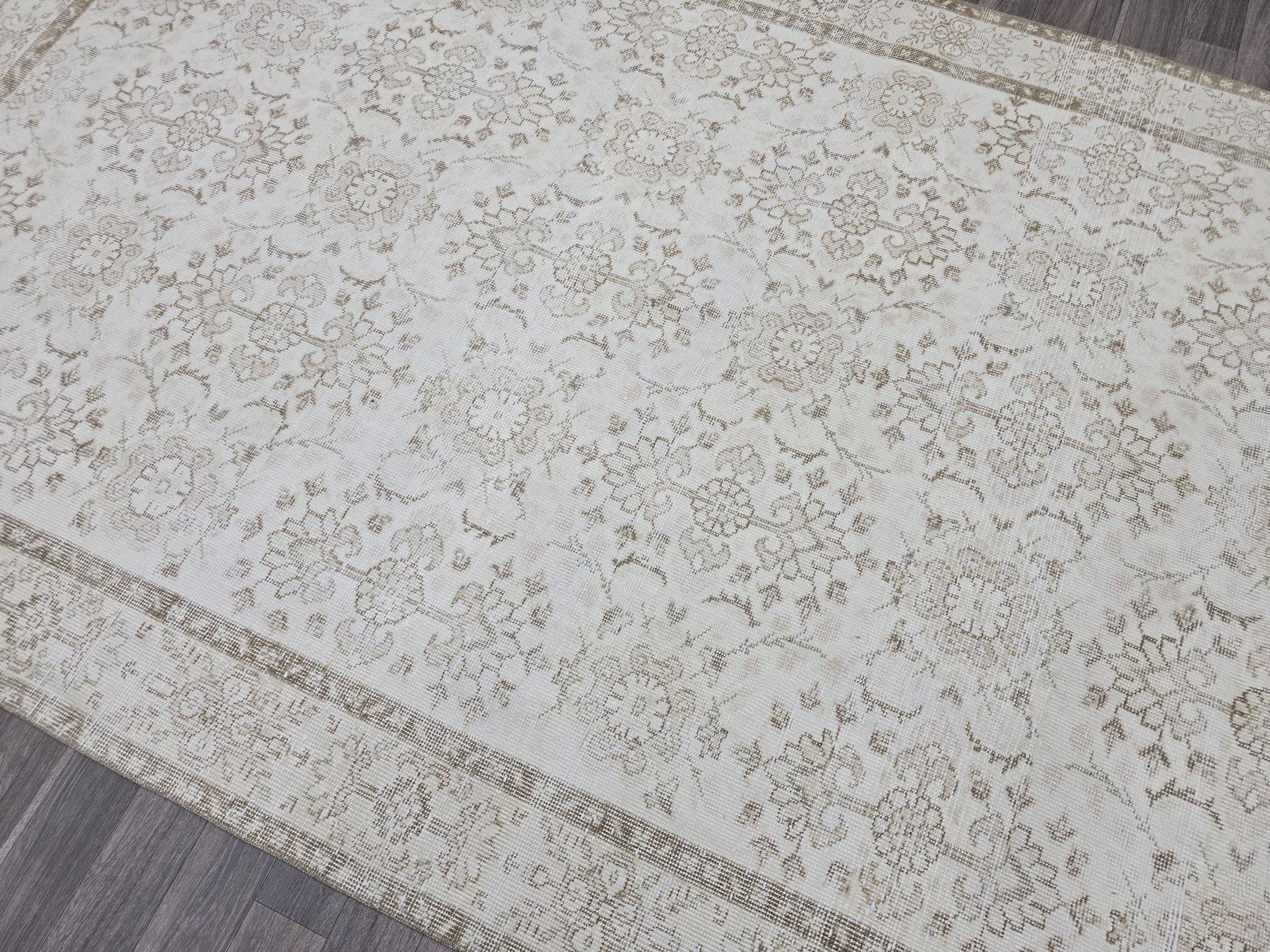 Vintage Turkish Oushak Rug 6x10: Handknotted Wool Floral Carpet