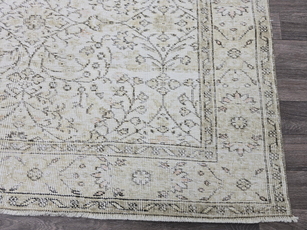Vintage Turkish Oushak Rug 5x9: Handknotted Wool Floral Carpet