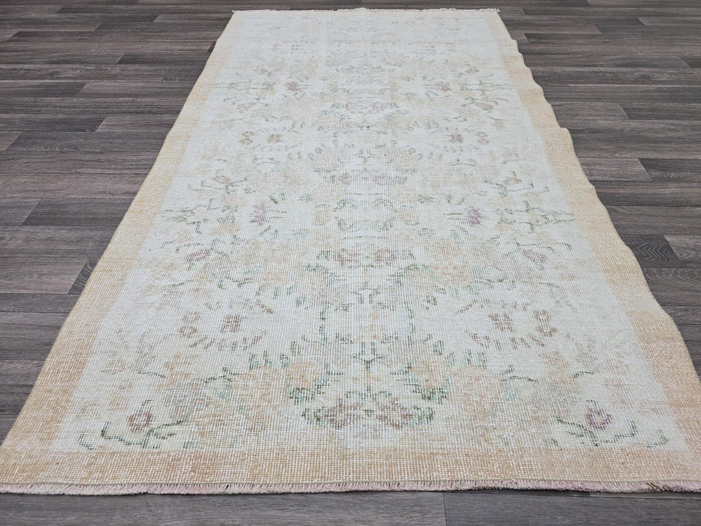 4x6 Vintage Turkish Oushak Rug: Hand-Knotted Wool, Cream Beige Floral