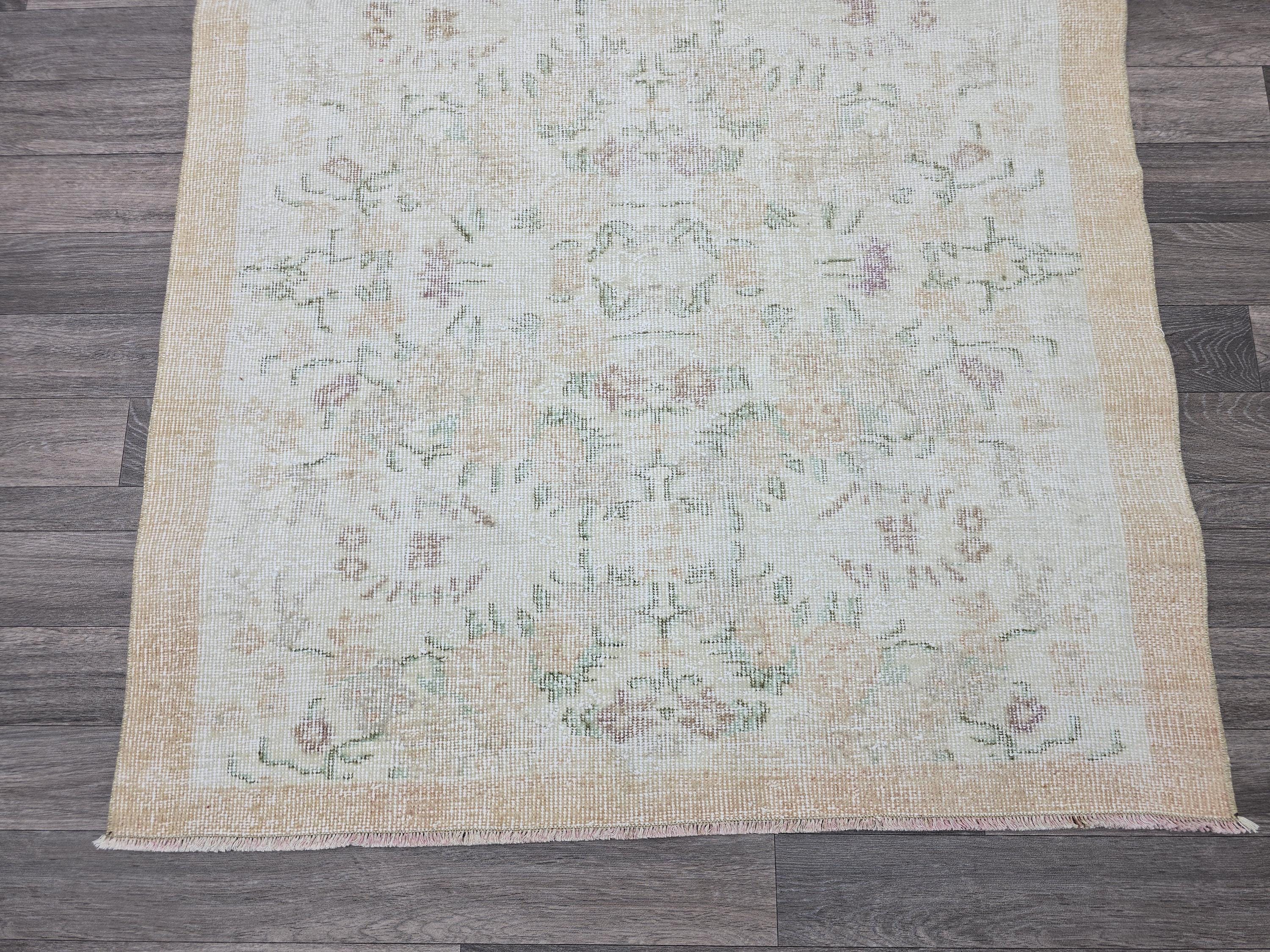 4x6 Vintage Turkish Oushak Rug: Hand-Knotted Wool, Cream Beige Floral