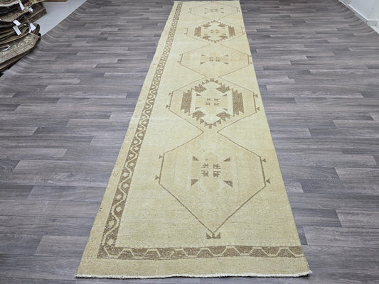 3.4x13.6 fet Vintage Persian Runner Rug Cream Beige Tribal Hallway Carpet Hand Knotted Wool Oushak Geometric 3.4x13.6 ft Extra Long Boho Rug
