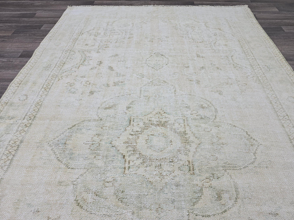 6x10 Vintage Oushak Rug: Hand-Knotted Wool Persian Cream Carpet
