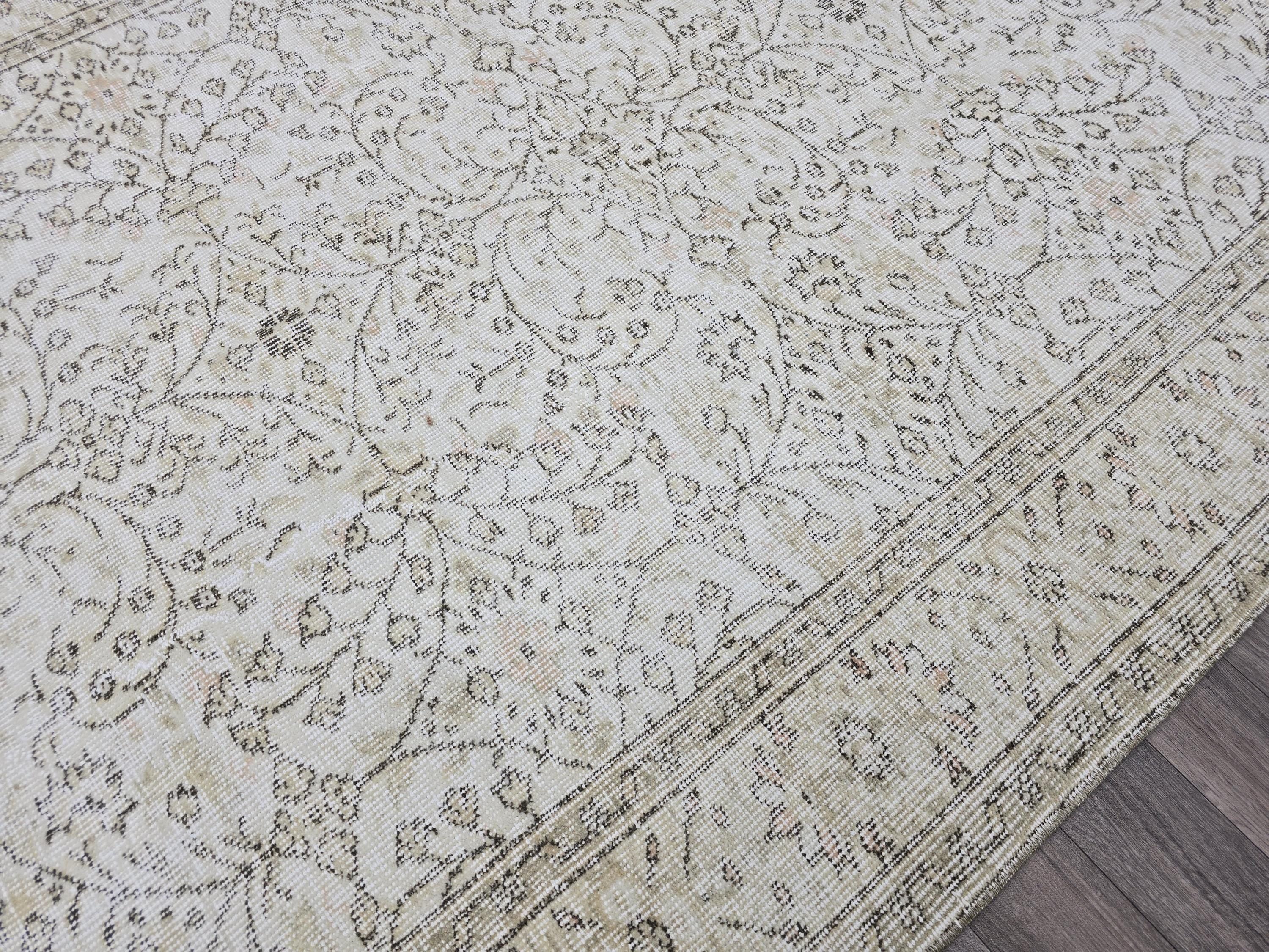 Vintage Turkish Oushak Rug 5x9: Handknotted Wool Floral Carpet